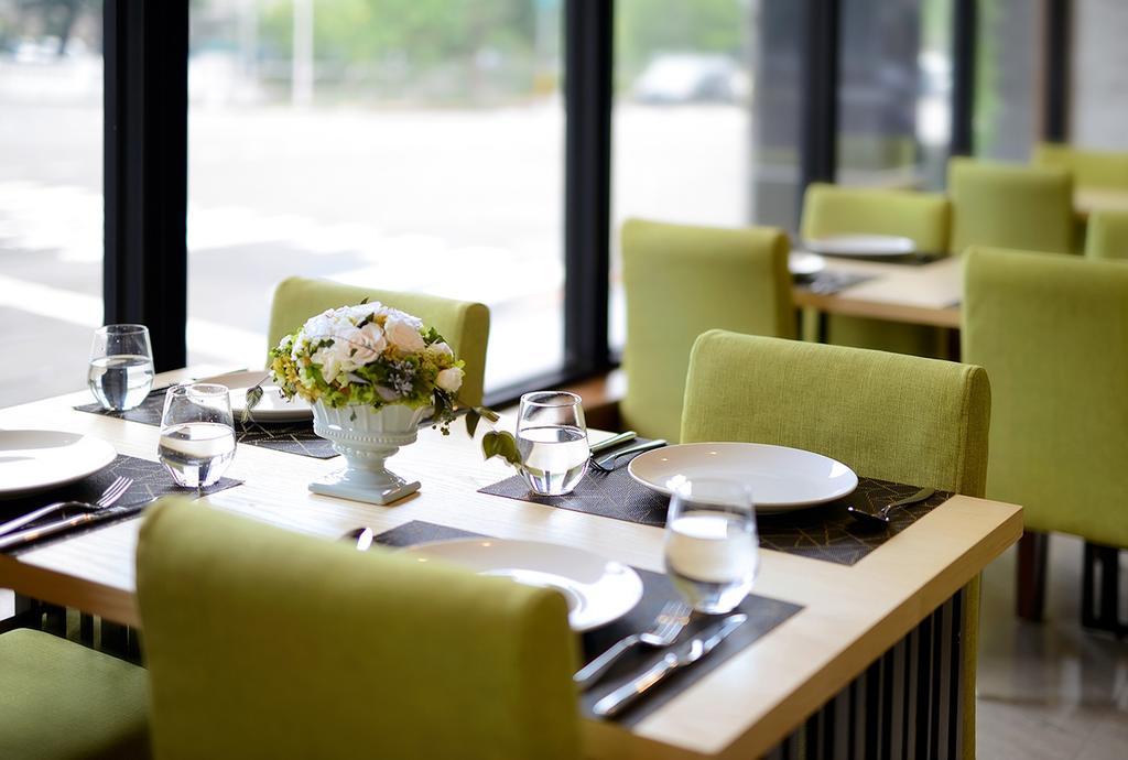 Aeris International Hotel Đài Trung Ngoại thất bức ảnh